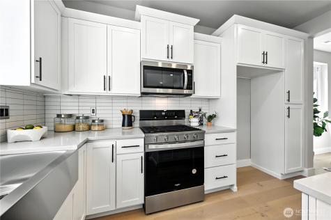 10 Meridian Avenue SE Bothell WA 98012