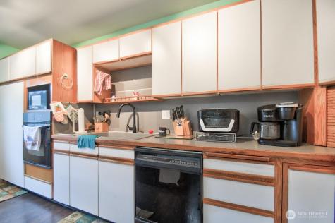 613 Holm Avenue Montesano WA 98563