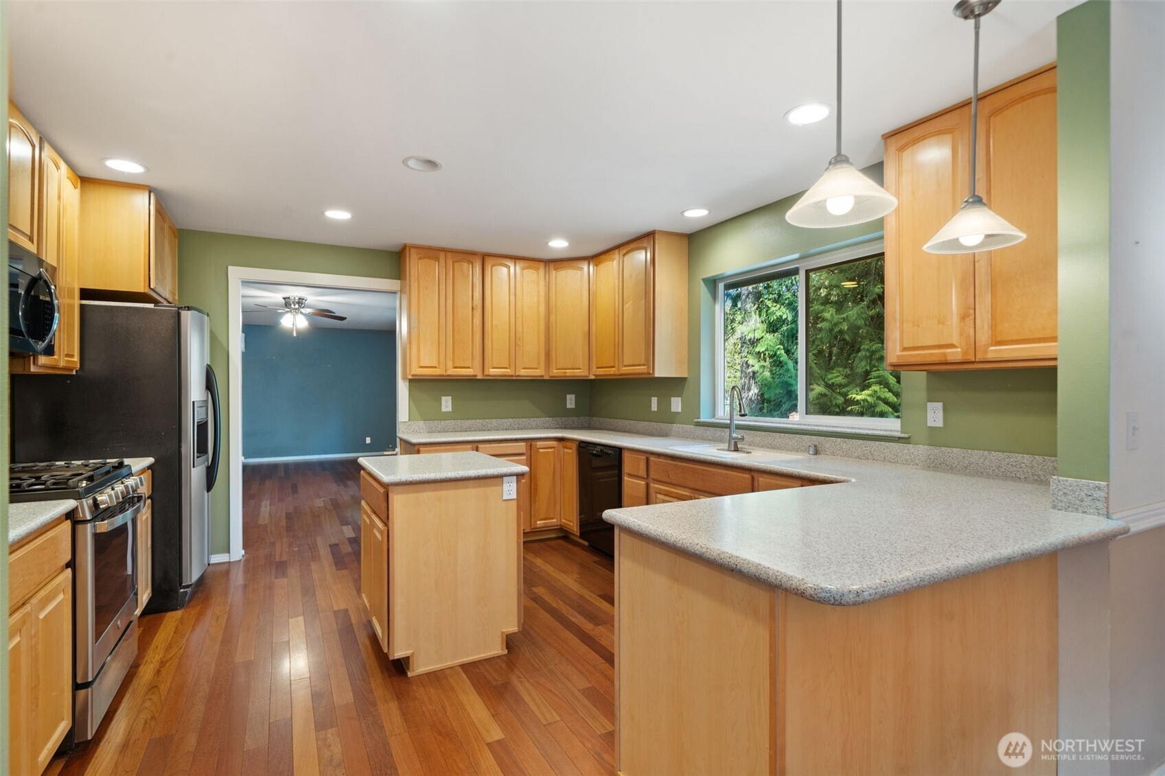 5662 Hicks Ave NE Bremerton WA 98311