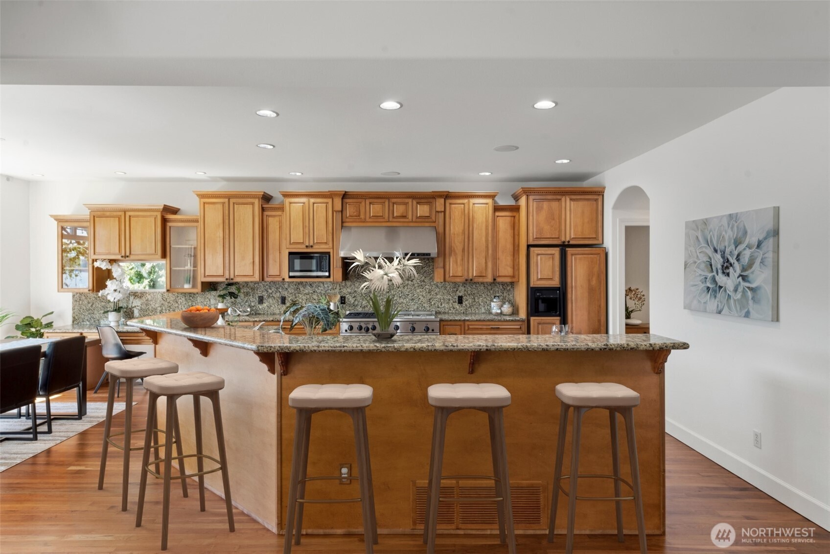 8696 Island Drive S Seattle WA 98118