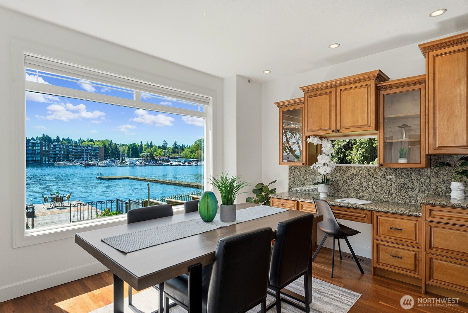 8696 Island Drive S Seattle WA 98118
