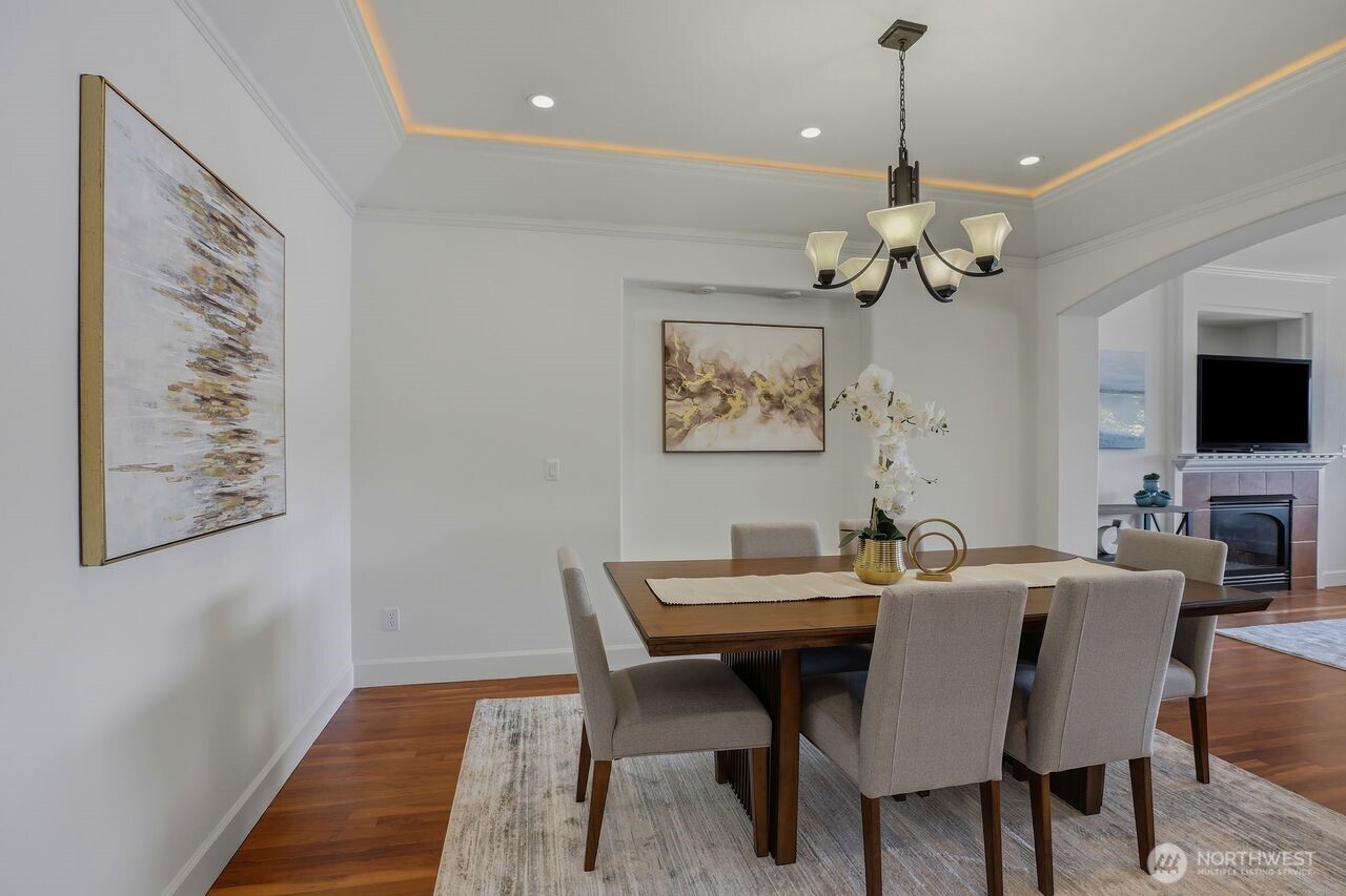 8696 Island Drive S Seattle WA 98118