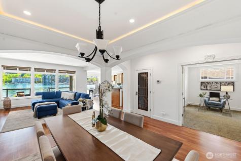 8696 Island Drive S Seattle WA 98118