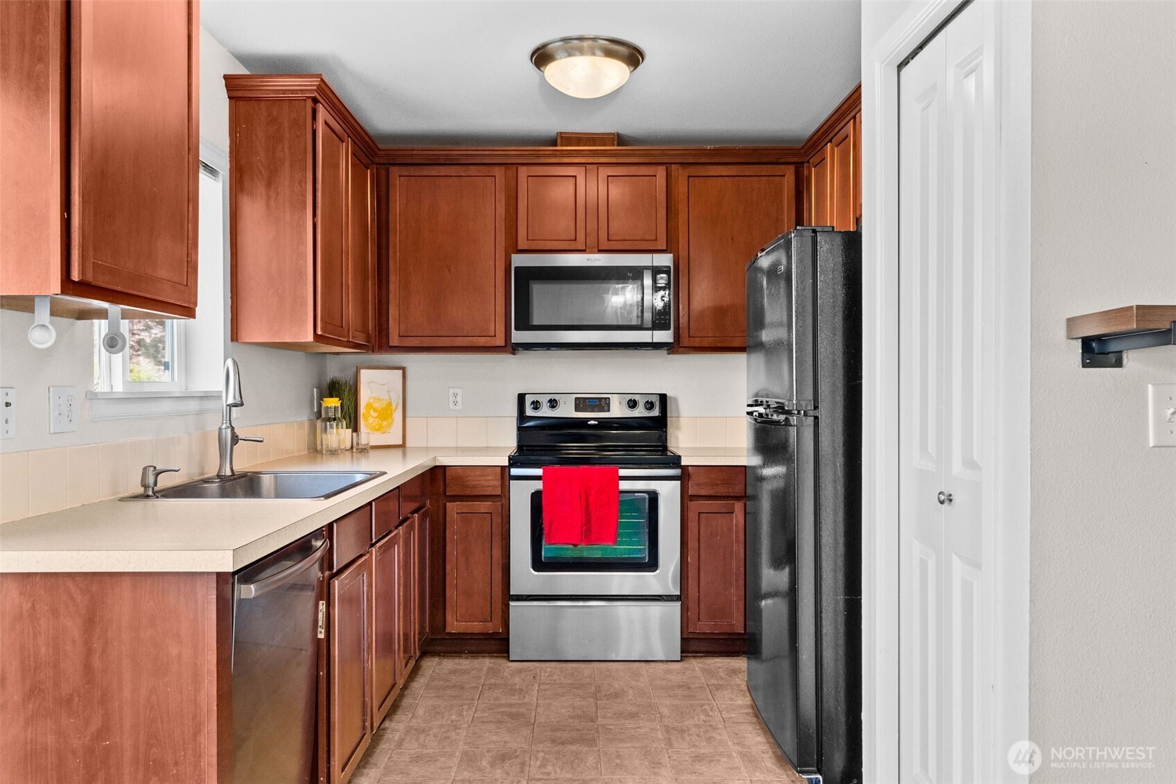 4308 Roxanna Loop SE Lacey WA 98503