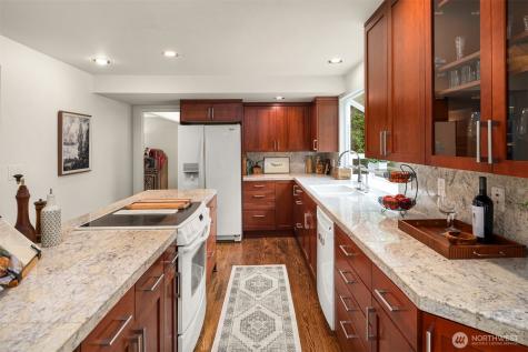 11321 83rd Place NE Kirkland WA 98034