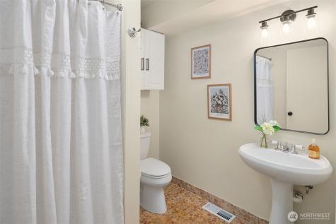 11321 83rd Place NE Kirkland WA 98034
