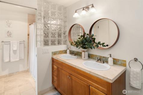 11321 83rd Place NE Kirkland WA 98034
