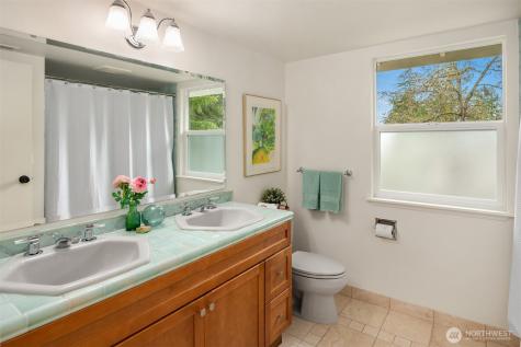 11321 83rd Place NE Kirkland WA 98034