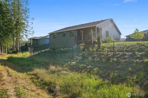 130 Zephyr Drive Silverlake WA 98645