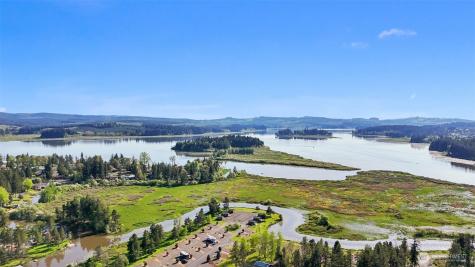 130 Zephyr Drive Silverlake WA 98645