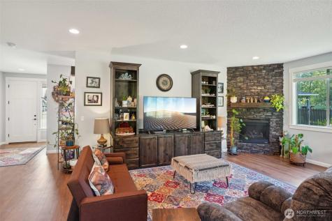 130 Zephyr Drive Silverlake WA 98645