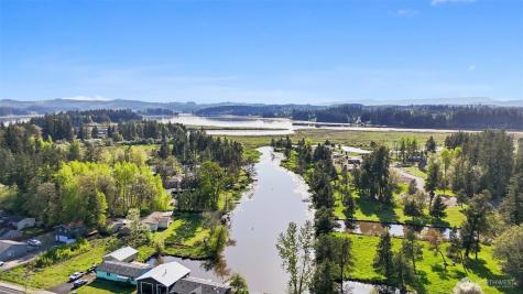 130 Zephyr Drive Silverlake WA 98645