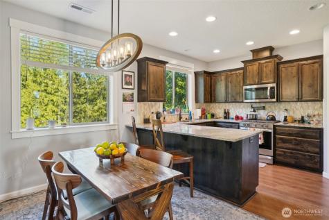 130 Zephyr Drive Silverlake WA 98645