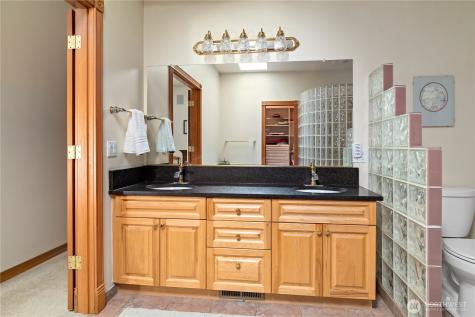 1546 Wedgewood Lane Oak Harbor WA 98277