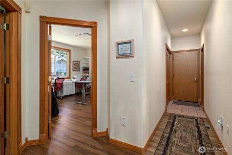 1546 Wedgewood Lane Oak Harbor WA 98277