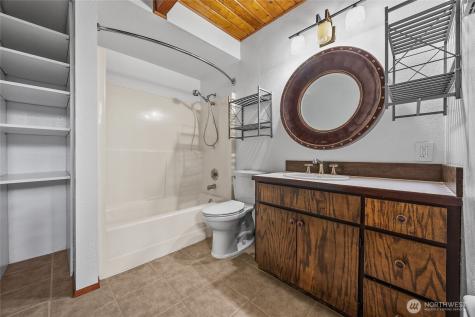 16318 82nd Street NW Lakebay WA 98349