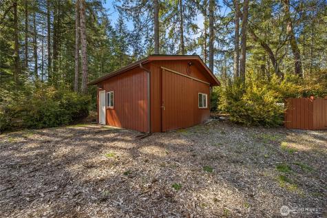 16318 82nd Street NW Lakebay WA 98349