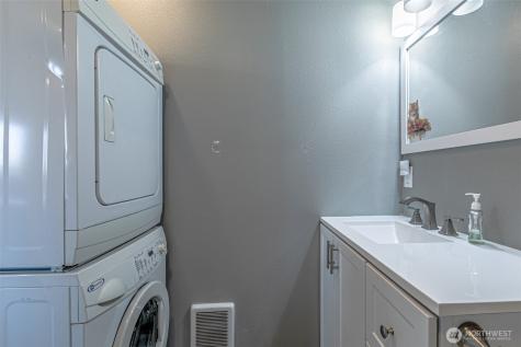 6827 S Thompson Avenue Tacoma WA 98408
