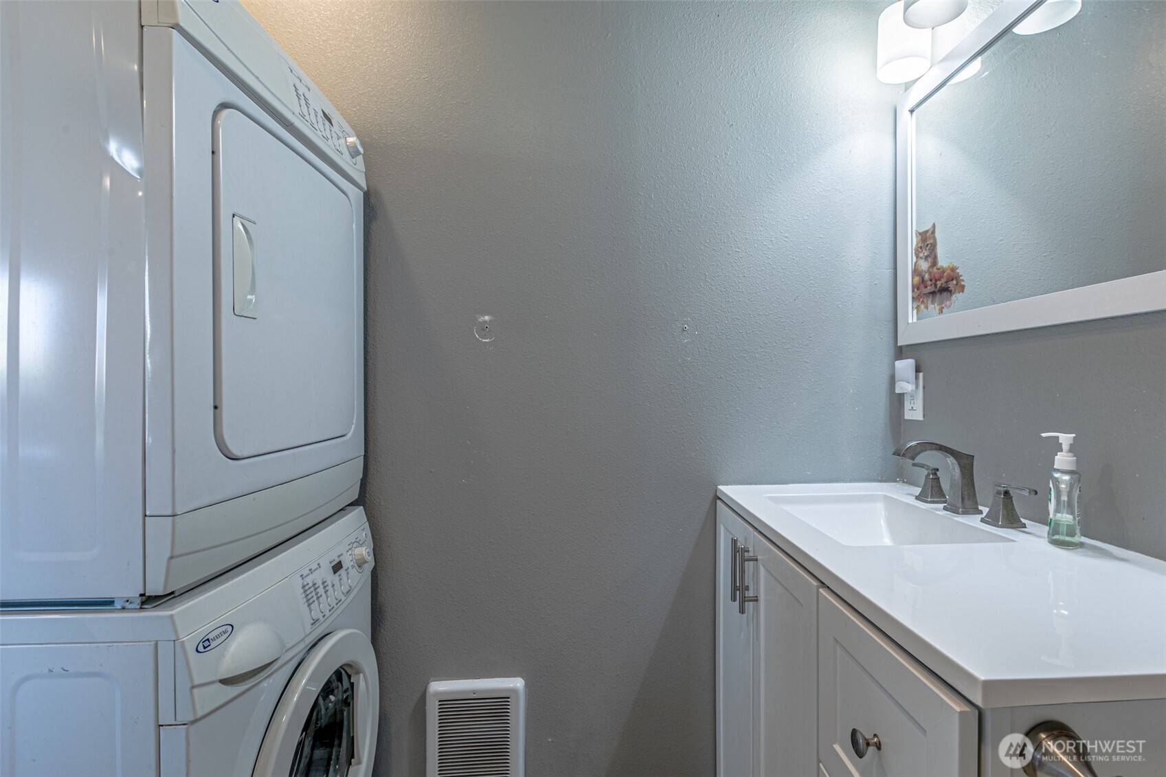 6827 S Thompson Avenue Tacoma WA 98408