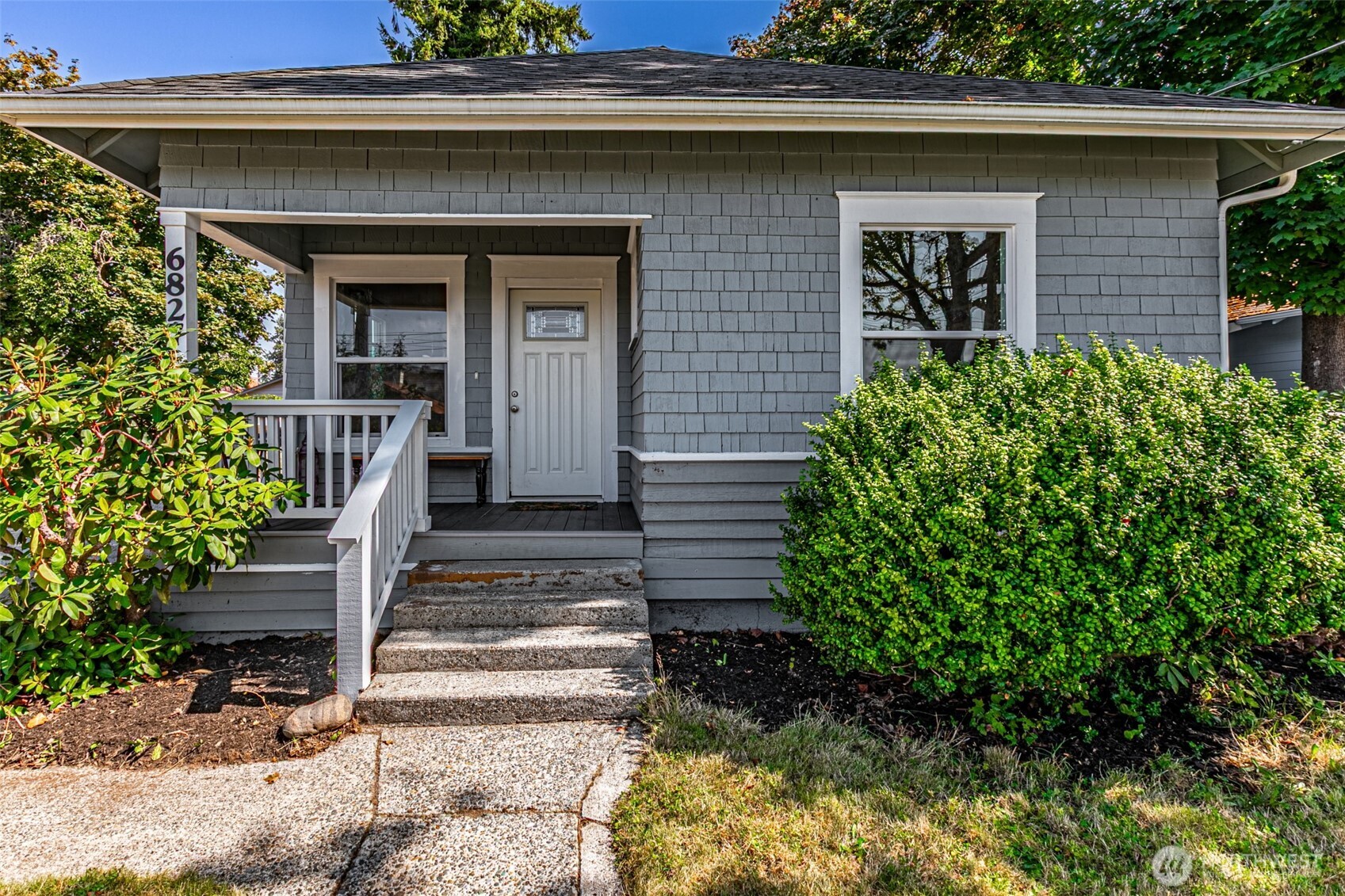 6827 S Thompson Avenue Tacoma WA 98408