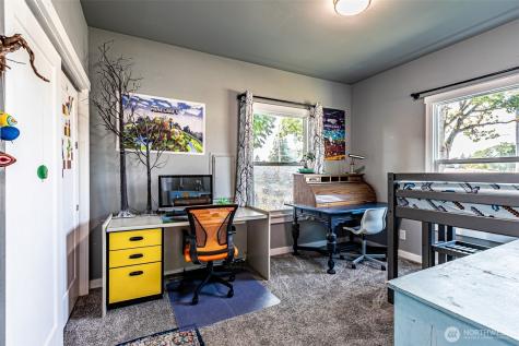 6827 S Thompson Avenue Tacoma WA 98408