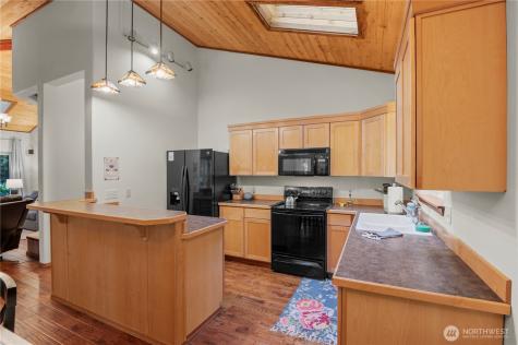720 N Potlatch Drive N Hoodsport WA 98548