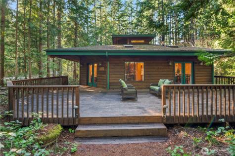 720 N Potlatch Drive N Hoodsport WA 98548
