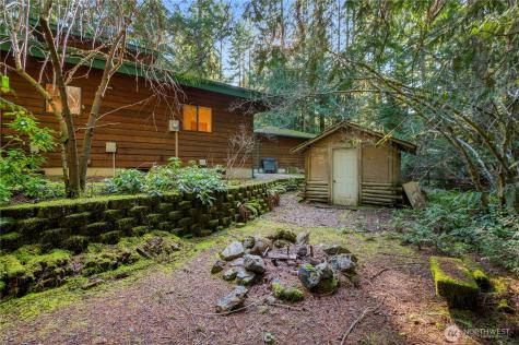 720 N Potlatch Drive N Hoodsport WA 98548