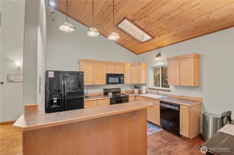 720 N Potlatch Drive N Hoodsport WA 98548