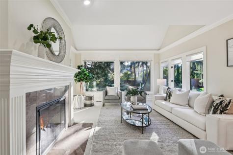 10331 NE 19th Place Bellevue WA 98004