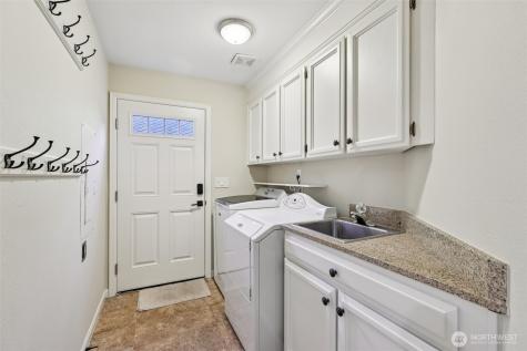 10331 NE 19th Place Bellevue WA 98004