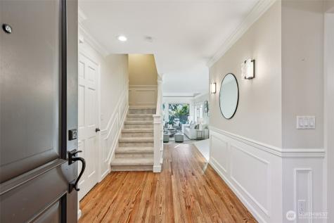 10331 NE 19th Place Bellevue WA 98004