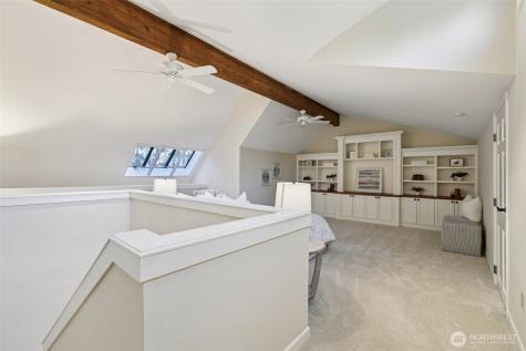 10331 NE 19th Place Bellevue WA 98004