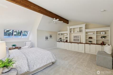 10331 NE 19th Place Bellevue WA 98004