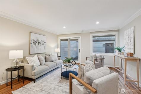 10331 NE 19th Place Bellevue WA 98004