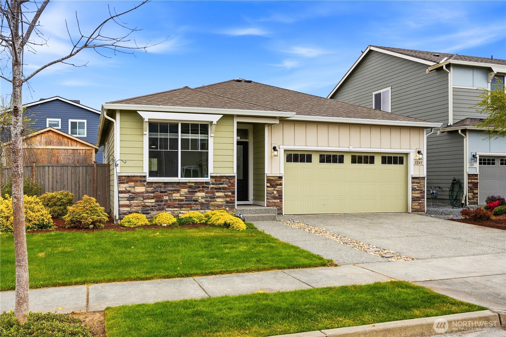 3245 Loch Ness Loop Mount Vernon WA 98273