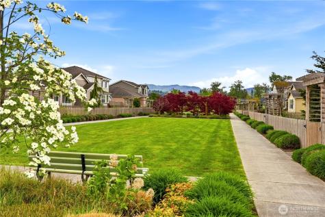 3245 Loch Ness Loop Mount Vernon WA 98273