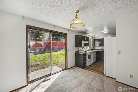 27938 22nd Avenue S Federal Way WA 98003