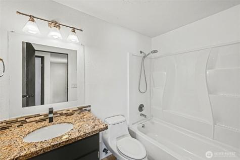 27938 22nd Avenue S Federal Way WA 98003