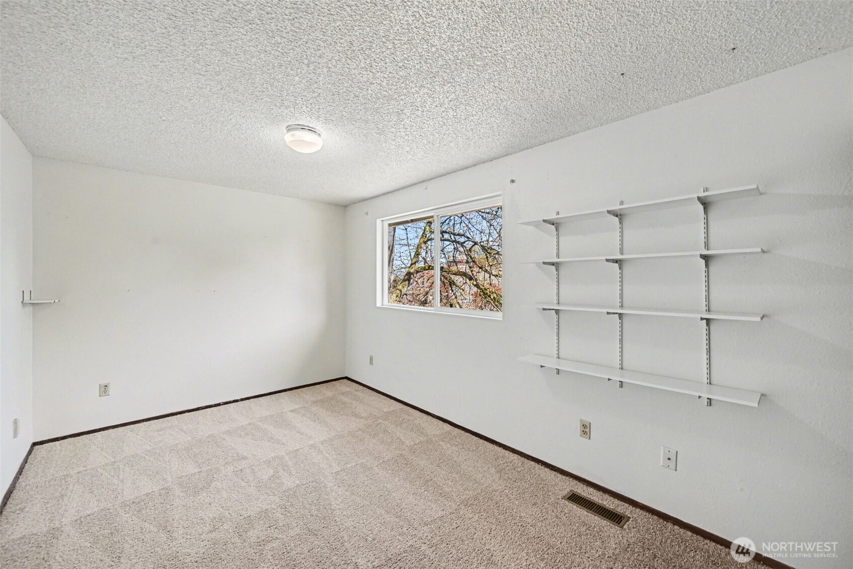 27938 22nd Avenue S Federal Way WA 98003