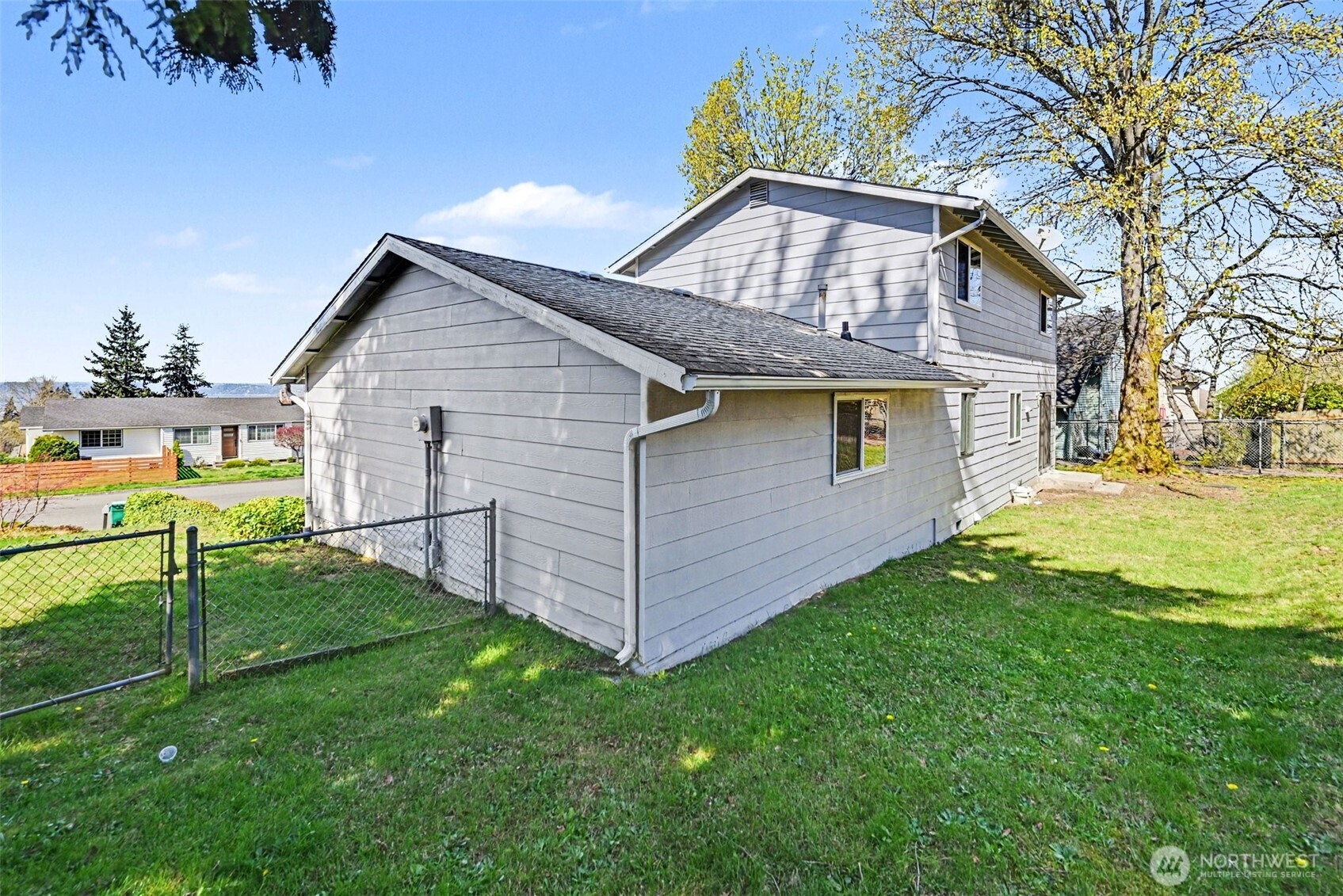 27938 22nd Avenue S Federal Way WA 98003