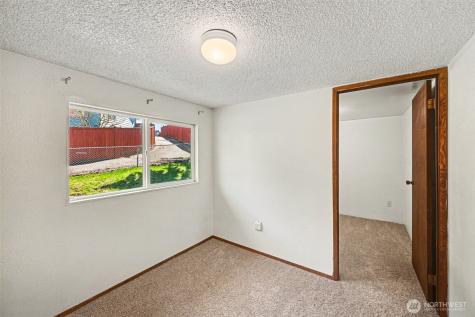 27938 22nd Avenue S Federal Way WA 98003