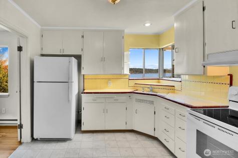 10742 Lakeside Avenue NE Seattle WA 98125
