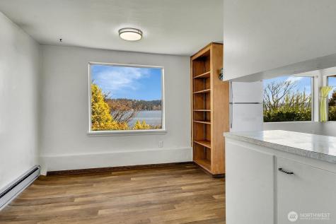 10742 Lakeside Avenue NE Seattle WA 98125