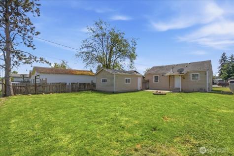 3042 Field Street Longview WA 98632