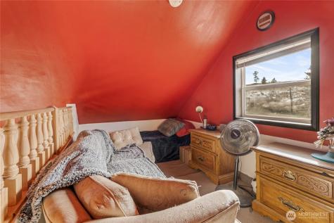 454 Harmony Heights Brewster WA 98812