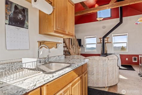 454 Harmony Heights Brewster WA 98812