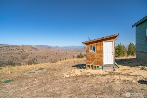 454 Harmony Heights Brewster WA 98812