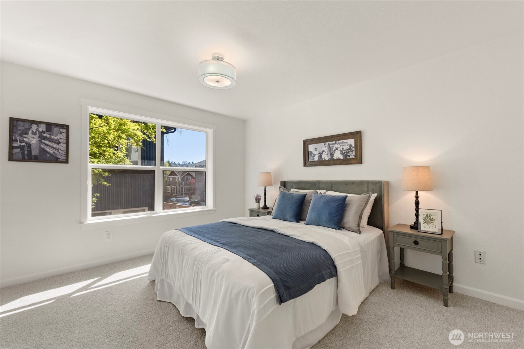 3425 21st Avenue W Seattle WA 98199