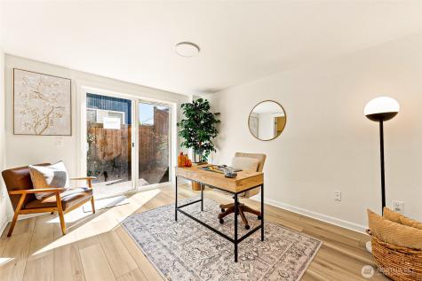 3425 21st Avenue W Seattle WA 98199